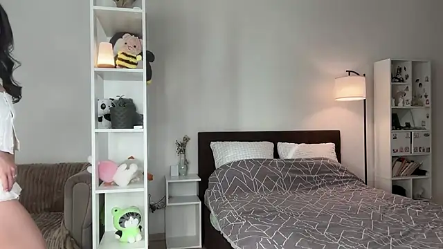 yourlittlesunrise  online show from 03-20-26, 06:03