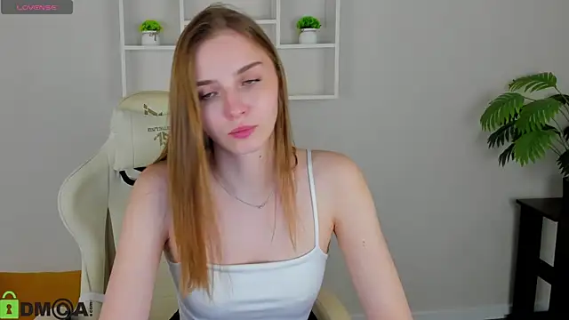 L1na Reeds online show from 10-15-25, 05:50