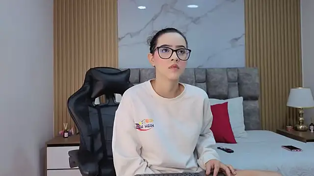 angel  kiss online show from 02-24-26, 11:44