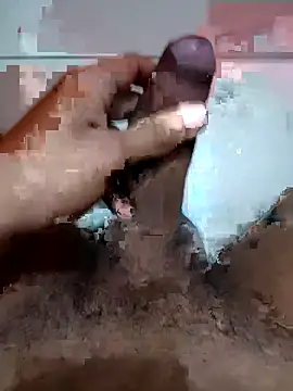 Snapshot of Elegant_Guy chatting on 10-28-25, 12:48 Elegant Guy online show from 10-28-25, 12:48