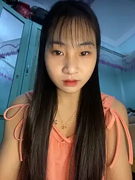 Snapshot of banlinh004 chatting on 11-30-25, 07:31 banlinh004 online show from 11-30-25, 07:31