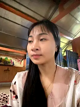 Snapshot of banlinh004 chatting on 11-01-25, 03:35 banlinh004 online show from 11-01-25, 03:35
