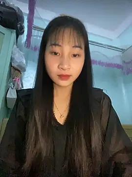 Snapshot of banlinh004 chatting on 11-23-25, 09:19 banlinh004 online show from 11-23-25, 09:19