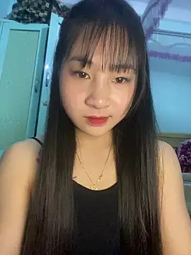 Snapshot of banlinh004 chatting on 02-17-26, 02:36 banlinh004 online show from 02-17-26, 02:36