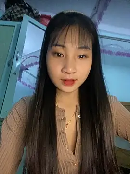 Snapshot of banlinh004 chatting on 11-24-25, 07:41 banlinh004 online show from 11-24-25, 07:41