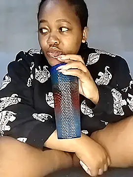 SweetJuicyPussy97 online show from 10-07-25, 05:19