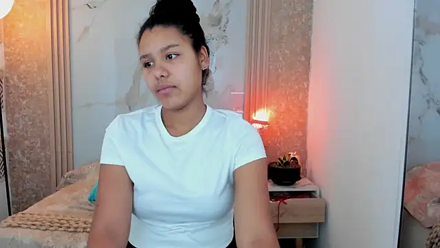 AriaVega online show from 05-15-26, 12:14