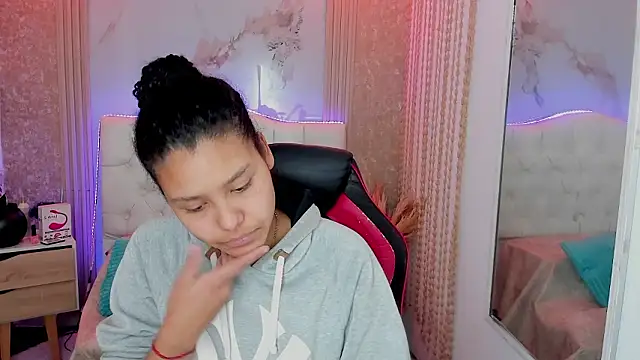 AriaVega online show from 03-11-26, 12:21