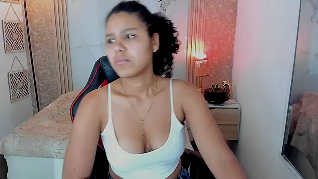 AriaVega online show from 05-04-26, 12:52