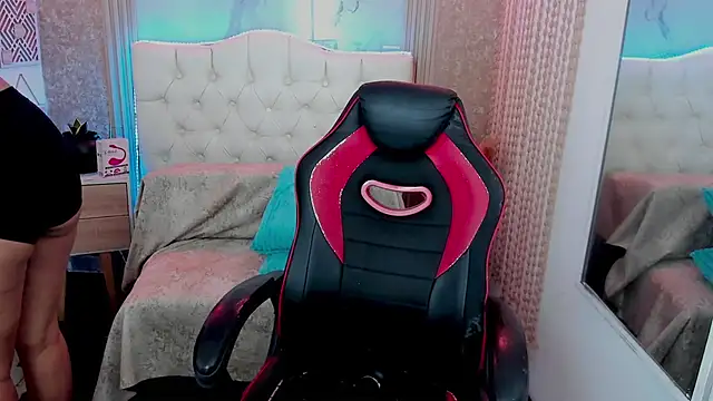 AriaVega online show from 02-28-26, 01:44