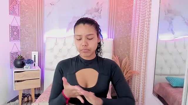 AriaVega online show from 02-11-26, 01:00