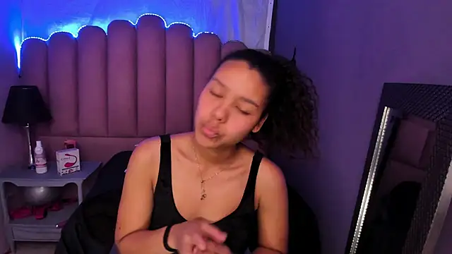 AriaVega online show from 11-06-25, 11:14