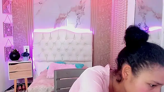 AriaVega online show from 02-07-26, 12:24