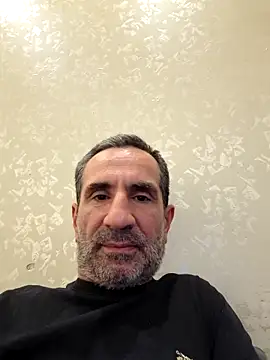 Snapshot of hakannazli chatting on 10-12-25, 03:35 hakannazli online show from 10-12-25, 03:35