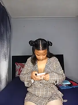 Sultrytits6 online show from 11-16-25, 10:24