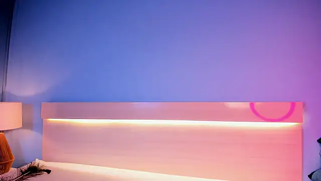 susygonzalez online show from 10-24-25, 04:44
