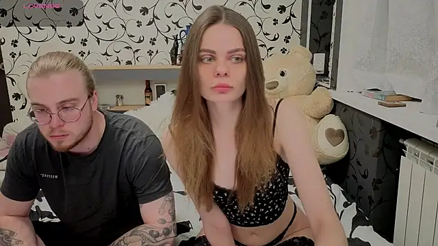 xAlisontiny online show from 04-10-26, 07:54