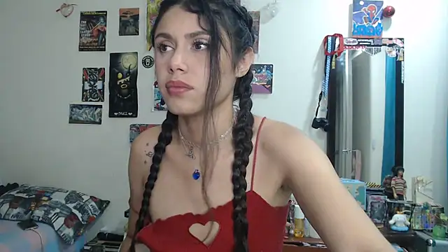 caramel doll   online show from 02-12-26, 02:33