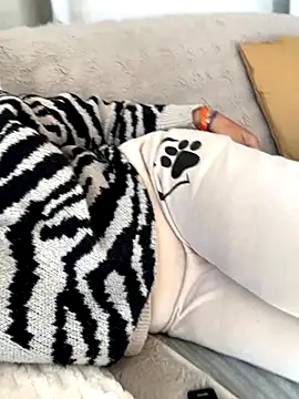 Daiana Andra online show from 10-07-25, 12:50