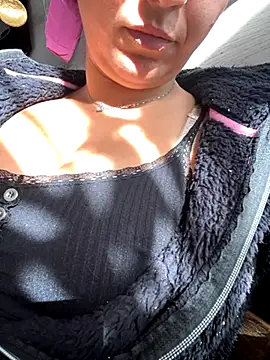 Daiana Andra online show from 11-06-25, 09:46