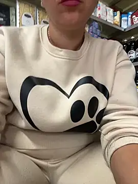 Daiana Andra online show from 10-11-25, 08:37