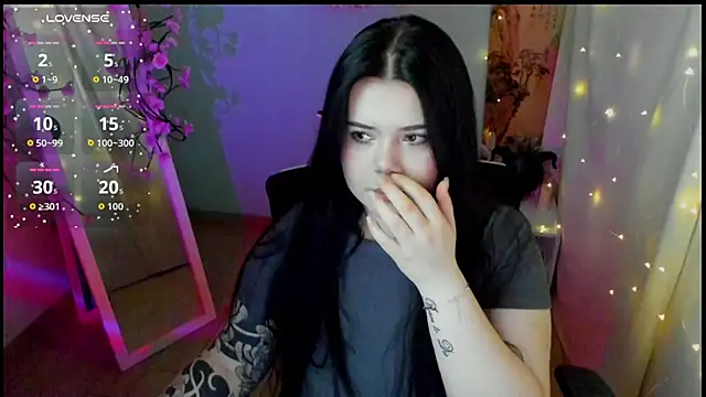 Mona Esty online show from 05-07-26, 06:17