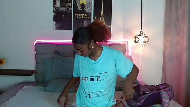 samara roxx online show from 10-15-25, 01:08