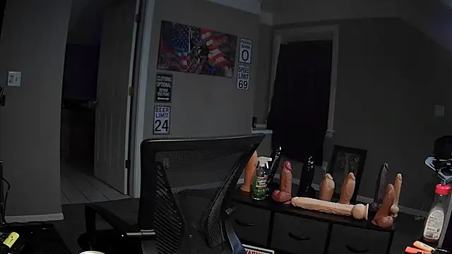 Michigan9000 online show from 10-23-25, 05:28