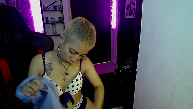 lunarichy22 online show from 11-12-25, 08:23