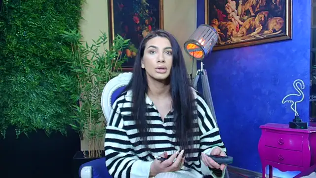 nicolepalmer online show from 11-12-25, 12:20