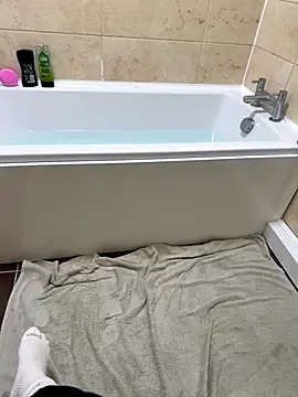 MimiMaee online show from 10-03-25, 07:59