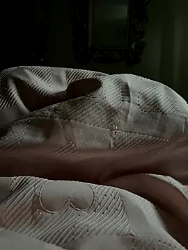 MimiMaee online show from 10-05-25, 06:26