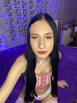 Snapshot of Kisa-Lisa_ chatting on 11-13-25, 03:49 Kisa-Lisa online show from 11-13-25, 03:49