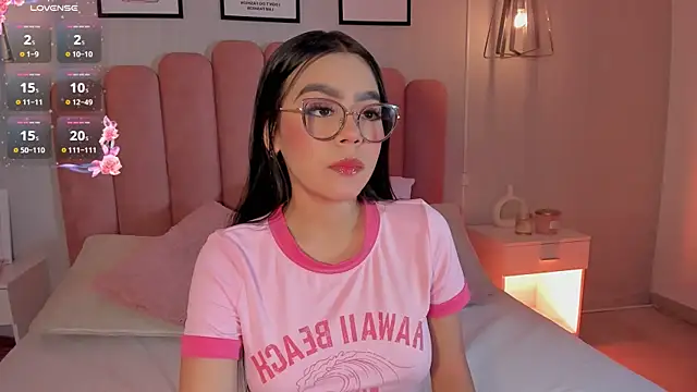 mara swan  online show from 12-19-25, 07:27