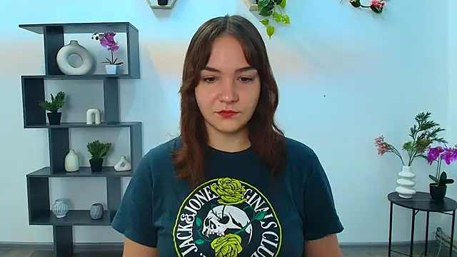 Snapshot of OliviaMontgommery chatting on 10-09-25, 05:19 OliviaMontgommery online show from 10-09-25, 05:19
