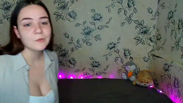 OliviaMontgommery online show from 04-05-26, 07:15