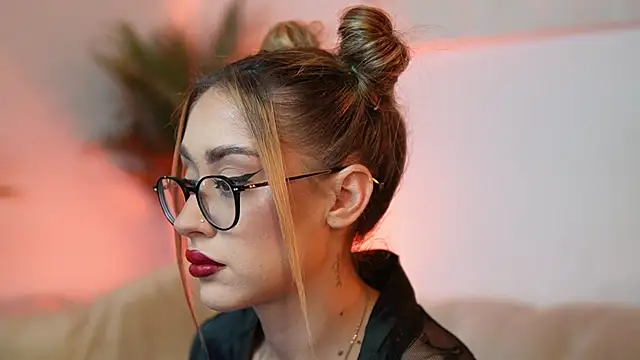 AileenKiss online show from 10-26-25, 07:47