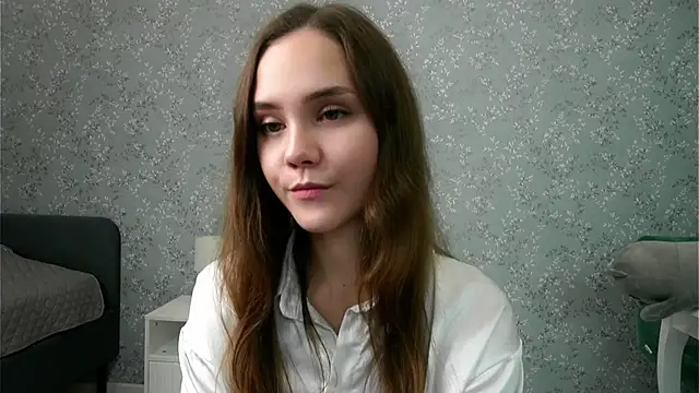 SweetSaraPie online show from 10-04-25, 07:15