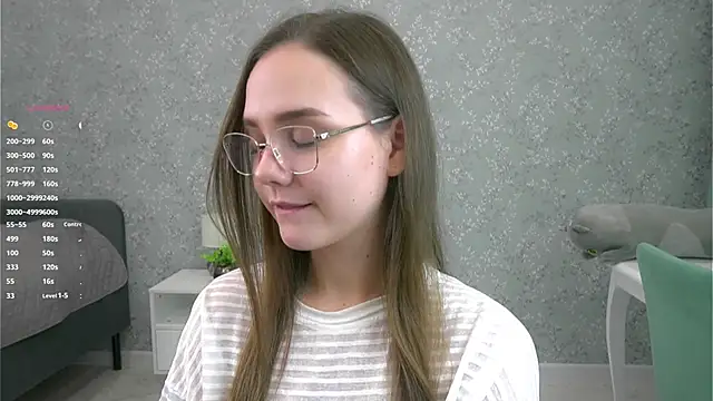 SweetSaraPie online show from 11-17-25, 07:29