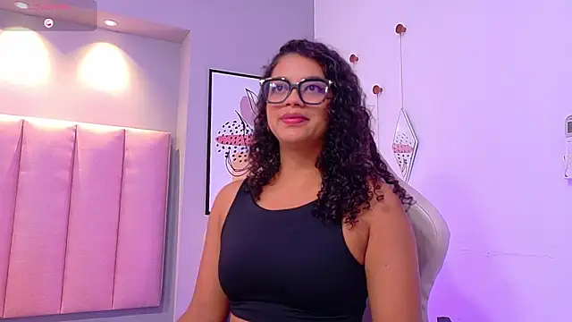 CamilaLevy online show from 11-06-25, 12:09