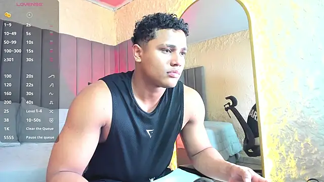 Snapshot of lebron_james25 chatting on 10-18-25, 10:28 lebron james25 online show from 10-18-25, 10:28