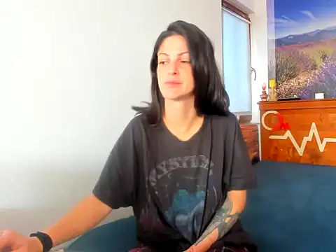 Snapshot of anissawhitenss chatting on 10-21-25, 07:52 anissawhitenss online show from 10-21-25, 07:52