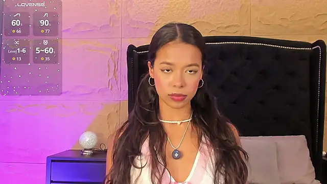 naomi hill1 online show from 11-20-25, 09:47