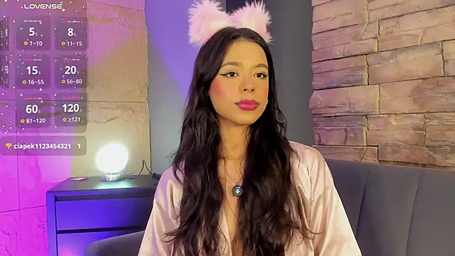 naomi hill1 online show from 11-10-25, 10:15