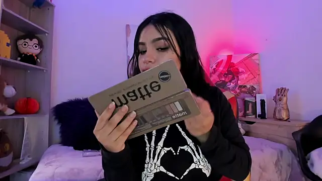 emma soffia online show from 11-11-25, 06:03