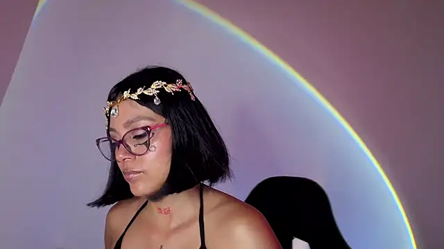 Qadeshoficial online show from 10-31-25, 09:22