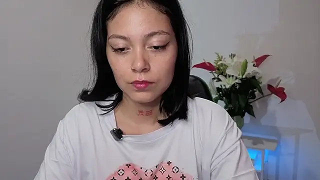 Qadeshoficial online show from 04-16-26, 07:47