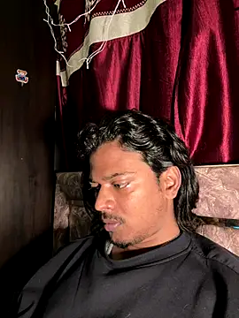 Ujjwallkumar0069 online show from 12-18-25, 01:37