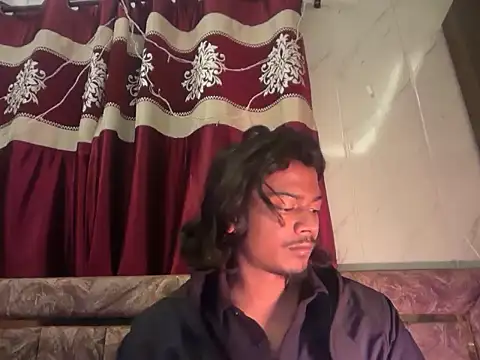 Ujjwallkumar0069 online show from 12-02-25, 08:21