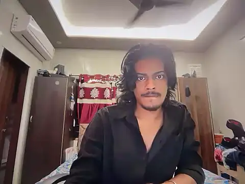 Snapshot of Ujjwallkumar0069 chatting on 06-15-26, 04:39 Ujjwallkumar0069 online show from 06-15-26, 04:39